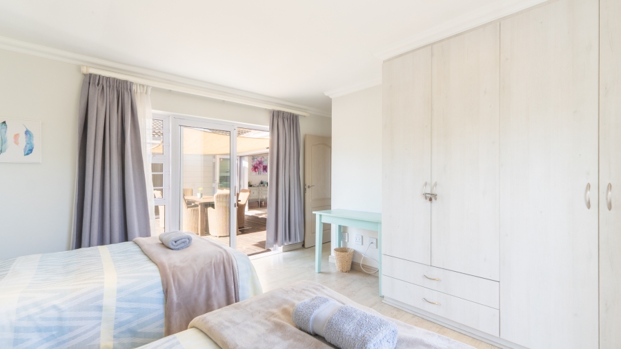 4 Bedroom Property for Sale in Yzerfontein Western Cape